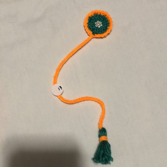Set 3 for $25 Flower Bookmark Handmade crochet - Picture 9 of 15